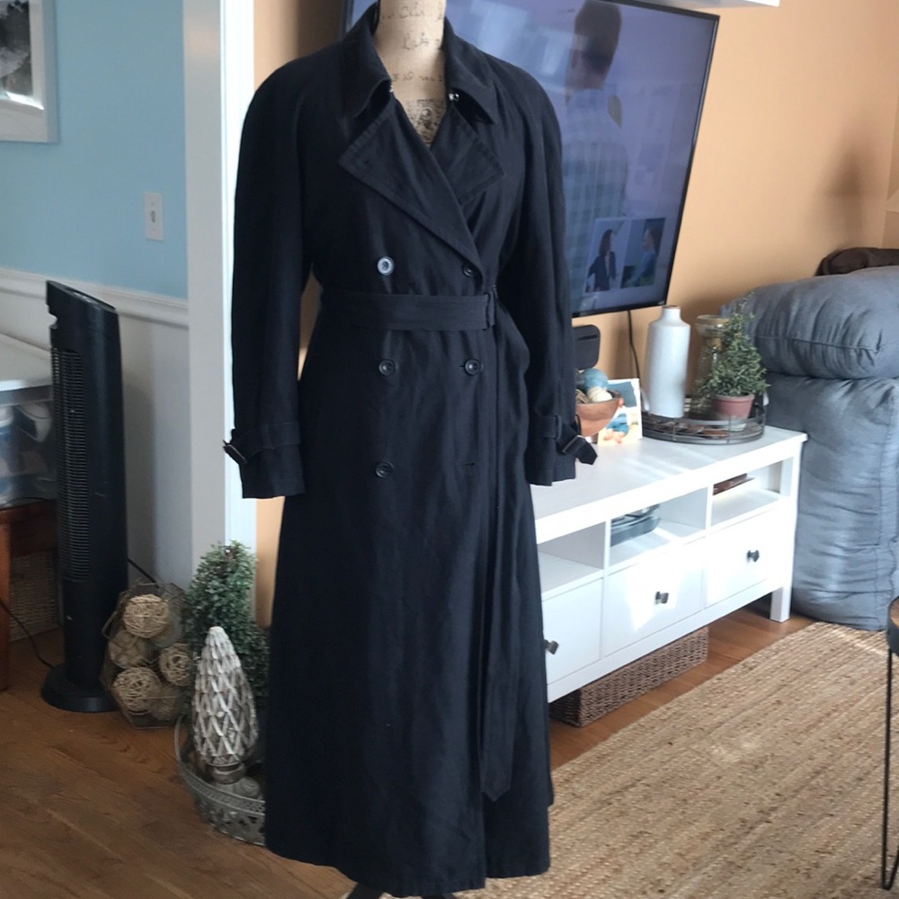 Black Jones New York trenchcoat w/ liner Size L
